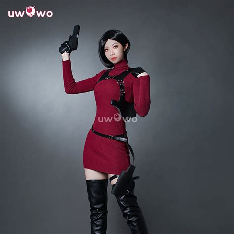 Uwowo Collab Series: Game Cosplay Ada Sweater Cosplay .